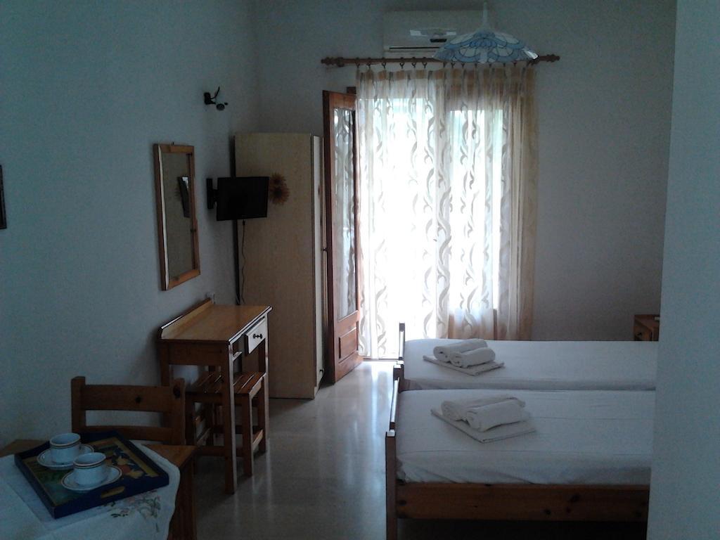 Digkas Apartments Kato Korakiana Pokoj fotografie